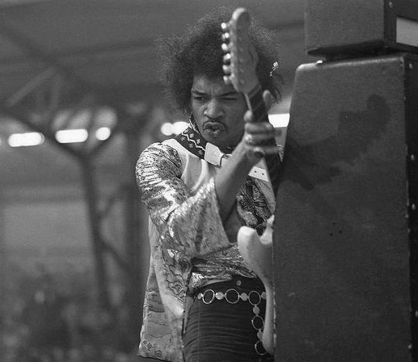 Foto: www.facebook.com/pages/Jimi-Hendrix/