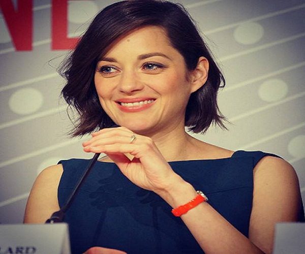 MarionCotillard_www.facebook.com.jpg