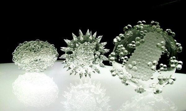 Foto: facebook.com/ Luke Jerram: Viral sculptures