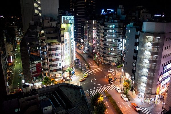 http://tokyostreet.photo/post/98153089914/intersection-ikebukuro