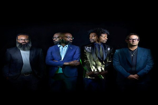 Foto: facebook.com/TvOnTheRadio