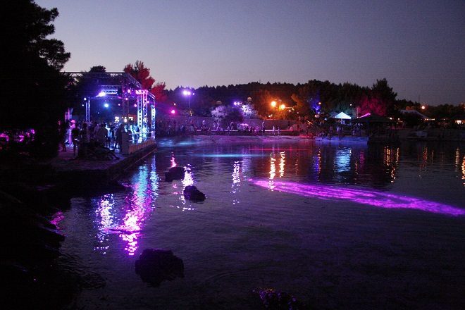 beach stage garden festival 